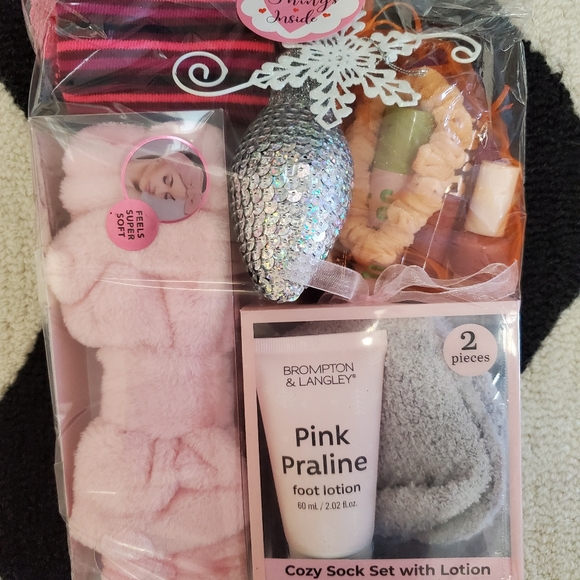 ❤❤❤ Valentine's Heart Romantic Blouse! NWOT Size Small ❤❤❤ - Picture 16 of 16